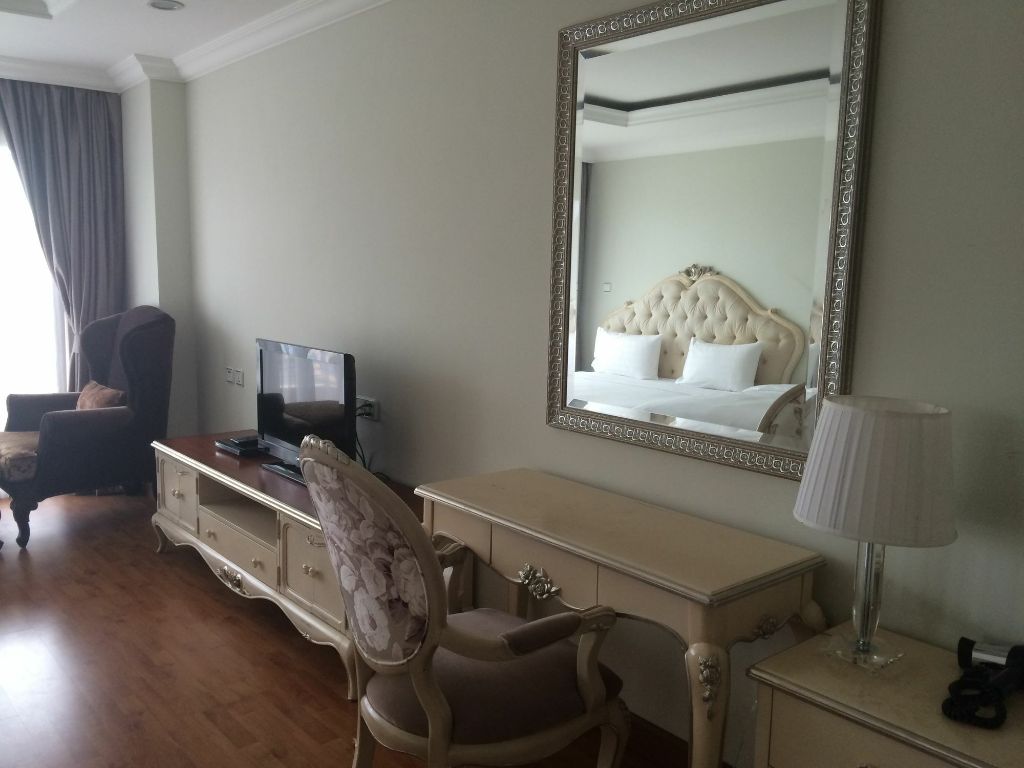 Lk Noble Suite パッタヤー エクステリア 写真